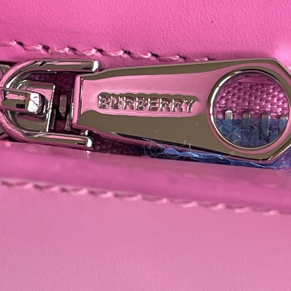 🔴SOLD🔴 BURBERRY Medium TB Monogram Leather Shoulder Bag-Primrose Pink - Picture 13 of 16